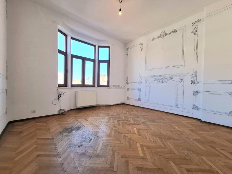 Hala Traian, 3 camere, 106 mp, centrala